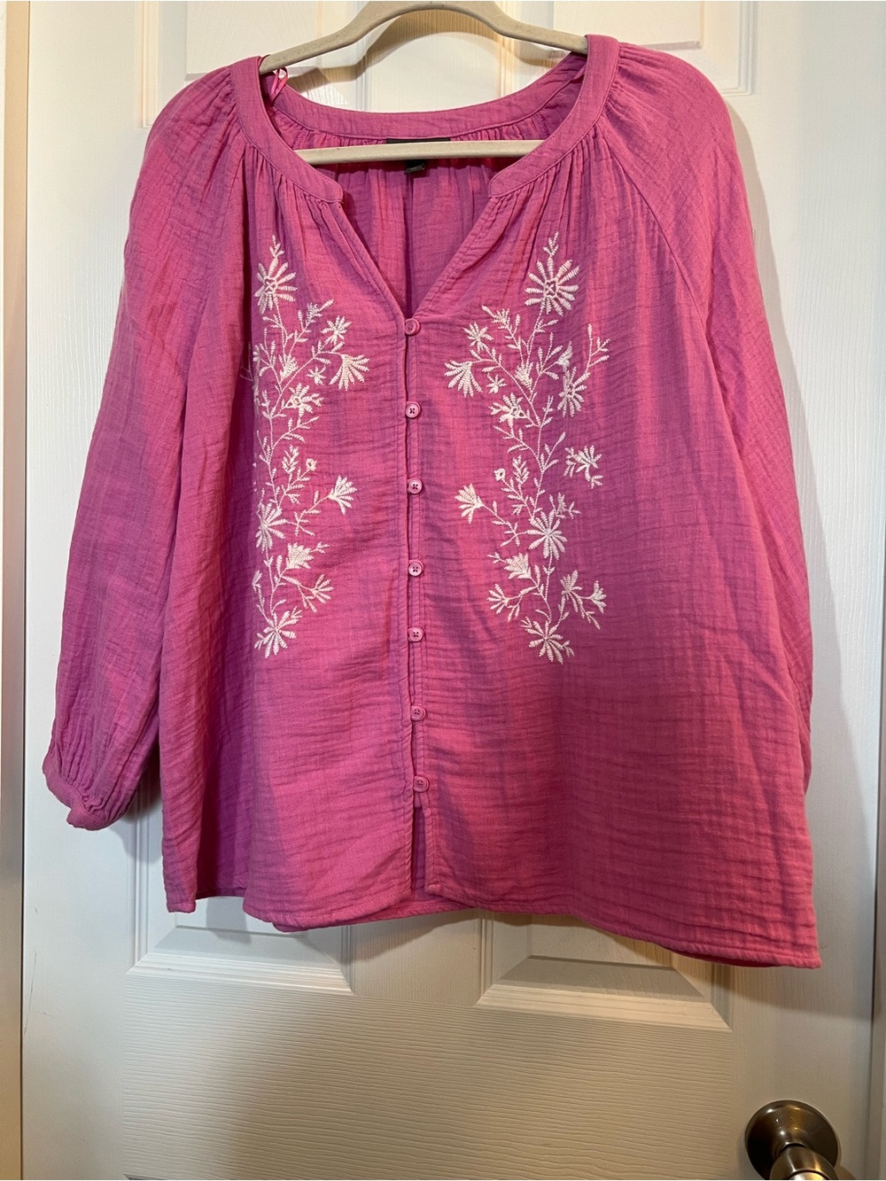 🦋 Style & Co. Pink/lilac & white gauze Embroidered Button-Front Tunic size large